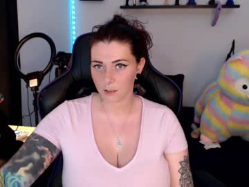 webcam girl bigtittedtattedlesbian live cam image #3219796