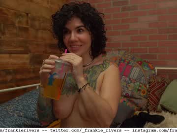 webcam girl _frankie_rivers live cam image #8468342