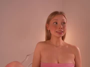 webcam girl april_blush live cam image #12448510
