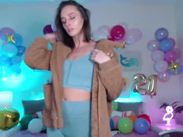 webcam girl holihurricane live cam image #4809765