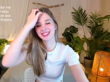 webcam girl milablush live cam image #4795532