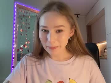 webcam girl whoisalisa live cam image #13003722