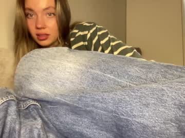 webcam girl angel_from_sky live cam image #7447741