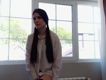 webcam girl jennie_wells live cam image #12407043