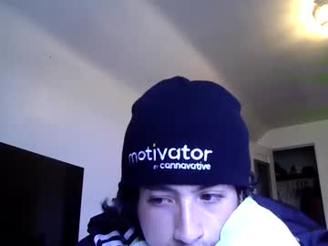 webcam man bi_curious_cute_face live cam image #2484067