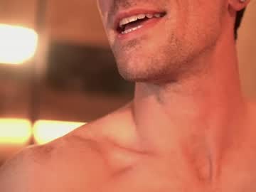 webcam man charlieonline live cam image #3108461