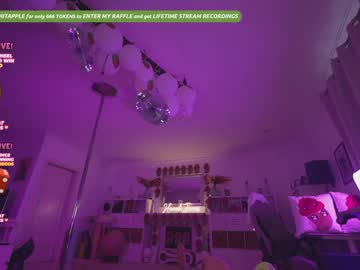 webcam girl hannahjames710 live cam image #9398306