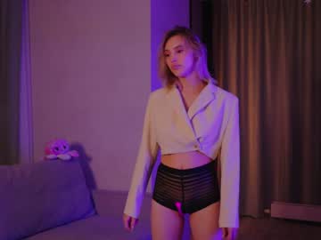 webcam girl angella_kleee live cam image #5395835