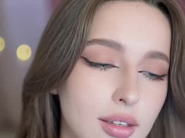 webcam girl silent_chill live cam image #12042730