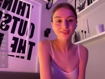 webcam tranny evie_may live cam image #9994261