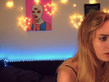 webcam couple peachcreamcouple live cam image #3210177
