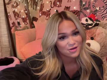 webcam girl ari_02 live cam image #8734727