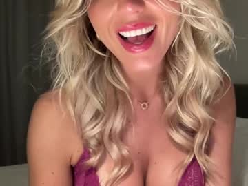 webcam girl iiivy_ live cam image #10460199
