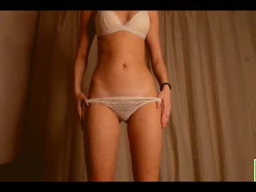 webcam girl amandamedrano live cam image #4807073