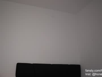 webcam girl honeyyykate live cam image #9663345