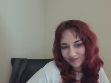 webcam girl lildirtyredd live cam image #9060108