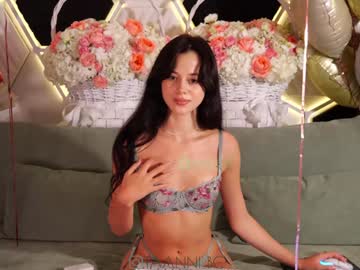 webcam girl taanni_bc live cam image #12214056
