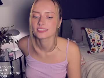 webcam girl yvie_ live cam image #11951958