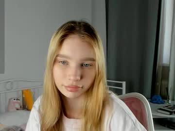 webcam girl solsticea live cam image #12329142