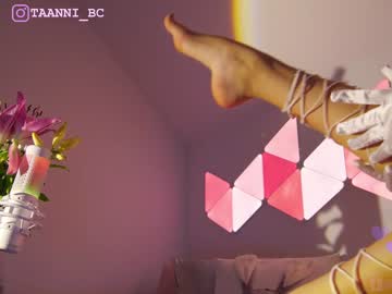 webcam girl taanni_bc live cam image #6560770