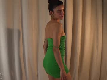 webcam girl ellelure_ live cam image #11829846
