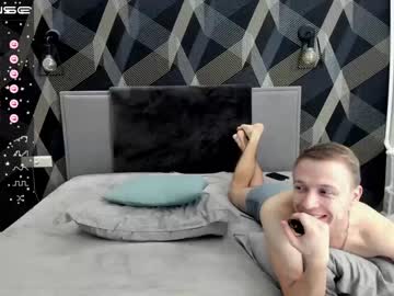 webcam couple tommienaomi live cam image #5096239
