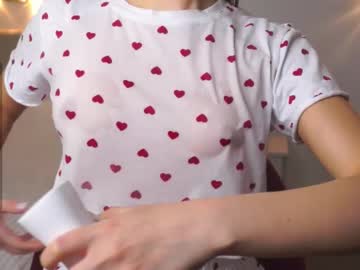 webcam girl fannyedger live cam image #12573448