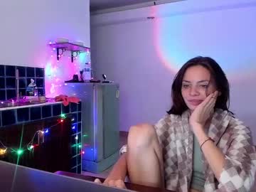 webcam girl petite_doll49 live cam image #11493603