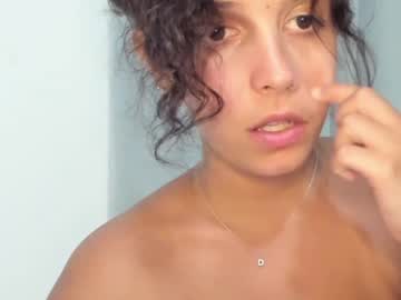 webcam girl lilbeccaxo live cam image #3682163