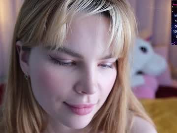 webcam girl love_you_to123 live cam image #6576293