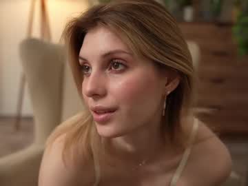 webcam girl refined_style live cam image #12456832