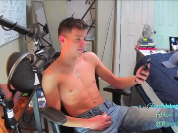 webcam man letsplayblake live cam image #4825759