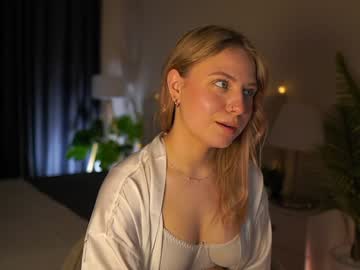 webcam girl selena_flowers live cam image #10562022