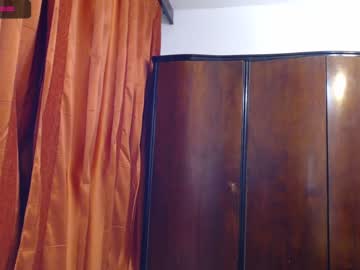 webcam girl your_wild_fantasy live cam image #1503971