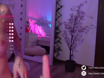 webcam girl ezra live cam image #5007808