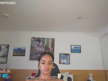 webcam girl camilitasu live cam image #4760253