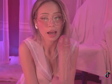 webcam girl soficb live cam image #10389070