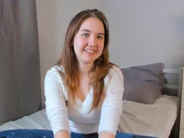 webcam girl cwenehails live cam image #9237126