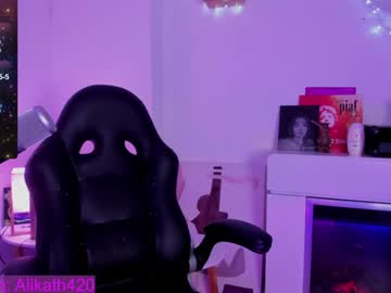 webcam girl thecosmicgirl live cam image #9751637