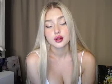 webcam girl cute18cute live cam image #6413774
