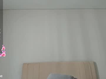 webcam girl sweety_vikky live cam image #12860341