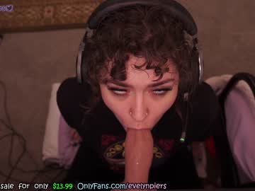 webcam girl evelynpiers live cam image #4703541