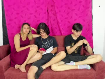 webcam couple little_daphne live cam image #2235443