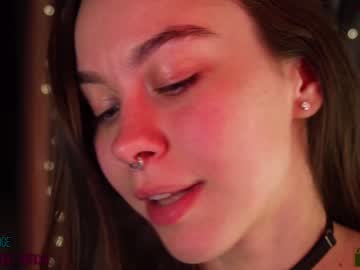 webcam girl nika_lodge live cam image #8888845
