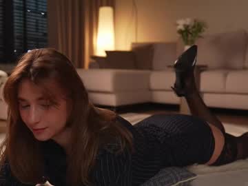 webcam girl villanelle_l live cam image #12875790