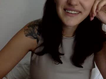 webcam girl deedee_9 live cam image #10604276