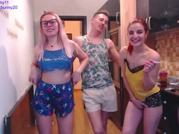 webcam couple aly_alyce live cam image #1329985