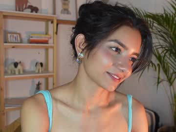 webcam girl urcutelinda live cam image #8975691