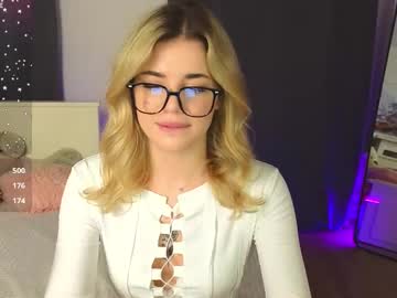 webcam girl adrianawow1 live cam image #12047041