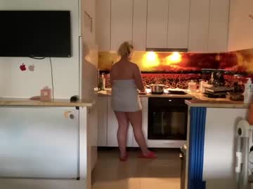 webcam girl kiradivine live cam image #6671445
